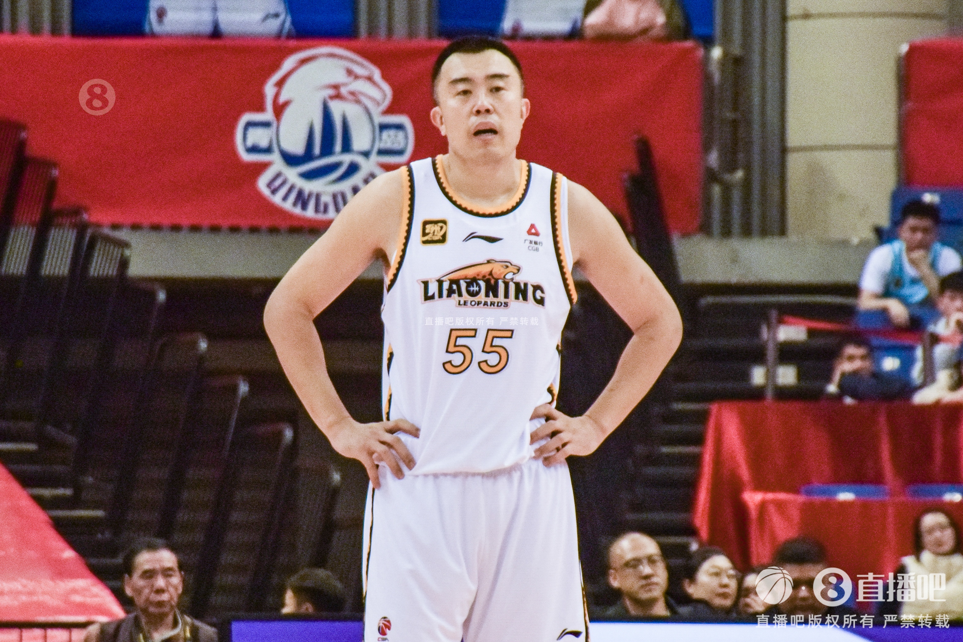 老將盡力了！韓德君7中4拿到14分12籃板3助攻